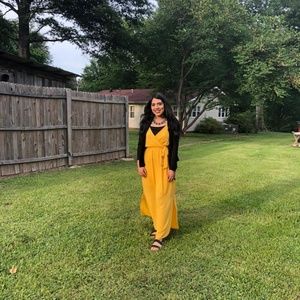 Meet your Posher, Elise